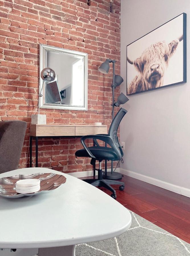 Perfect Location! Stylish Steps Away From Nationals Stadium And Navy Yard In Dc's Southwest Gem Washington