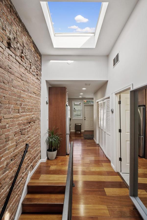 Apartment Perfect Location! Stylish Steps Away From Nationals Stadium And Navy Yard In Dc's Southwest Gem *