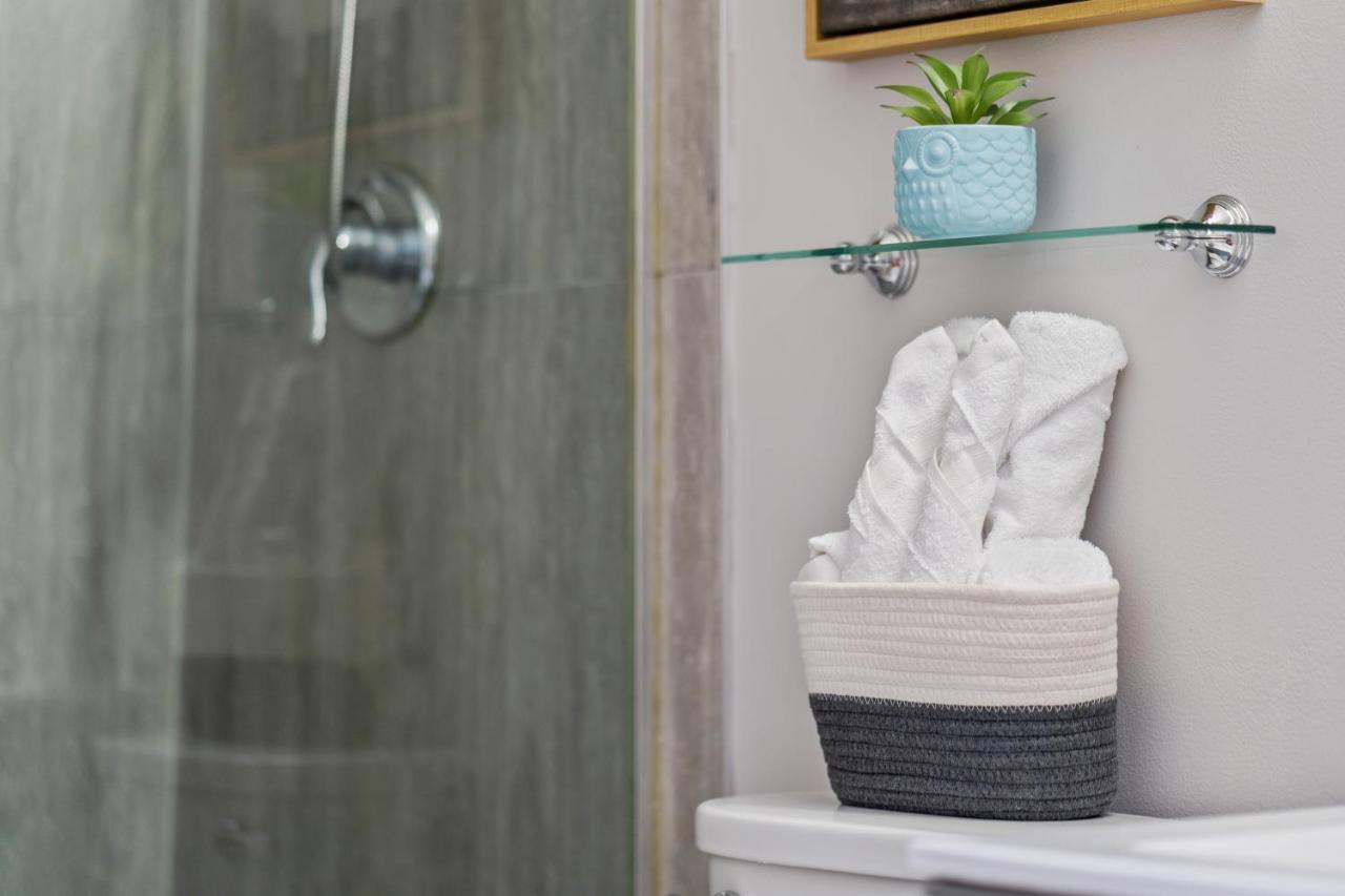 Perfect Location! Stylish Steps Away From Nationals Stadium And Navy Yard In Dc's Southwest Gem